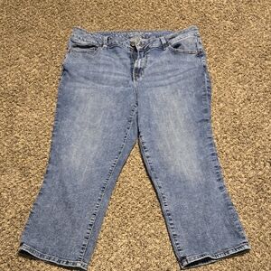 Maurices Capris High Rise Curvy